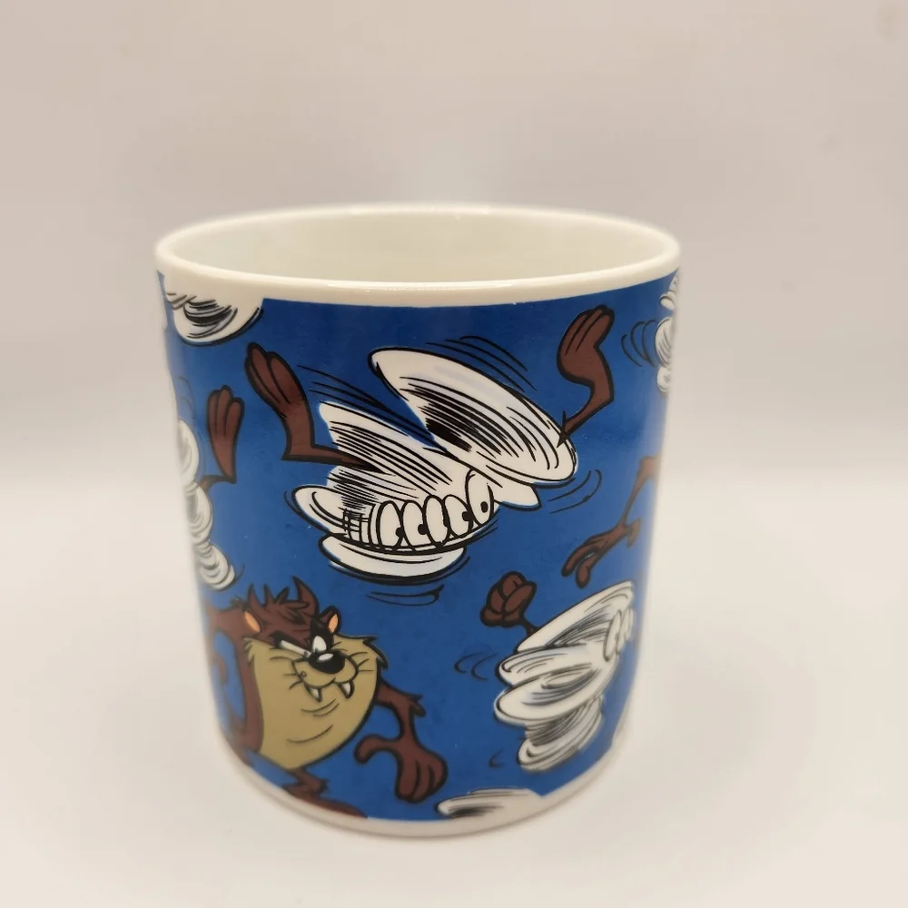 1994 Tasmanian Devil Coffee Mug by Applause.